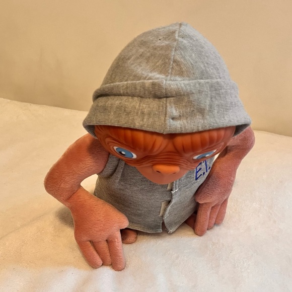 VINTAGE E.T the extra-terrestrial DOLL - Picture 6 of 10